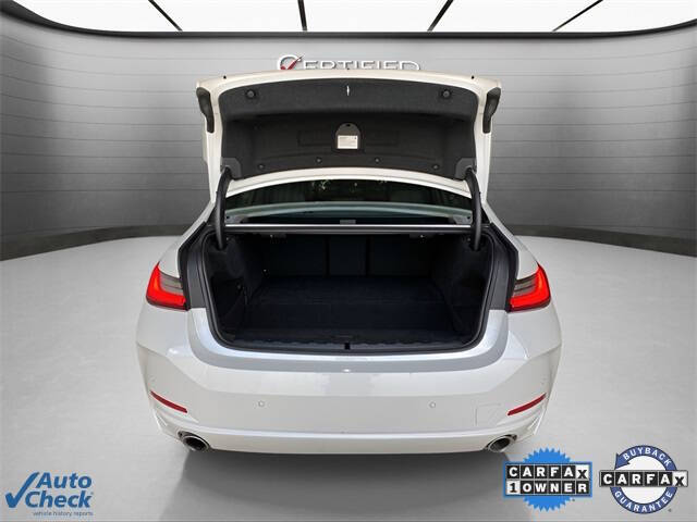 2024 BMW 3 Series 330e