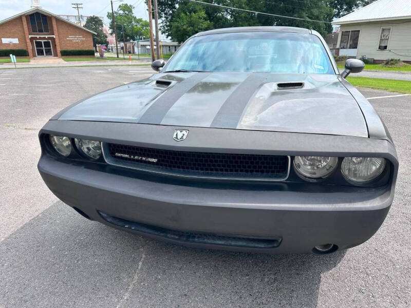 2009 Dodge Challenger SE