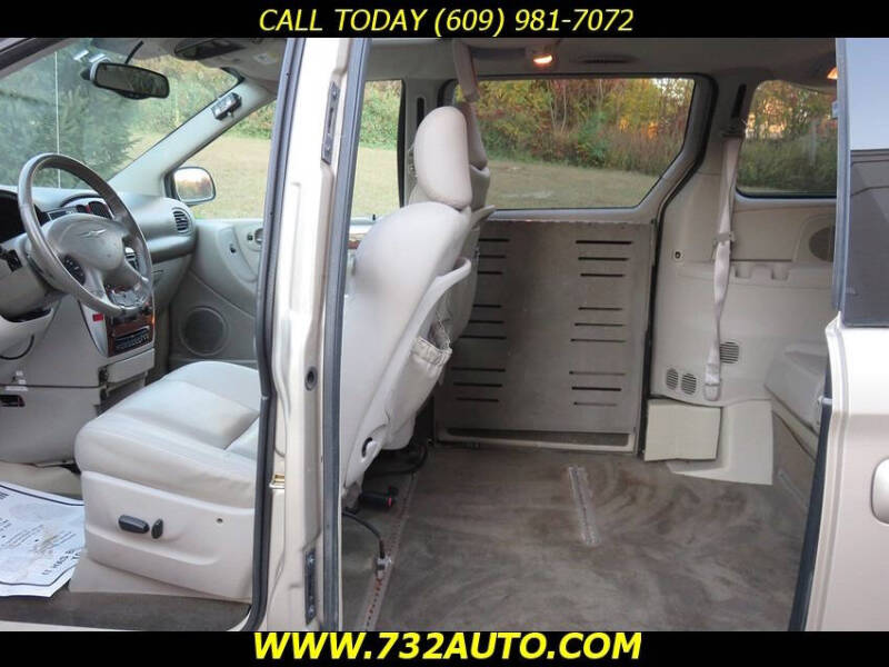 2006 Chrysler Town and Country Limited