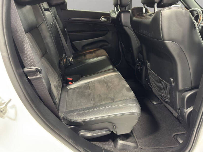 2019 Jeep Grand Cherokee Laredo E