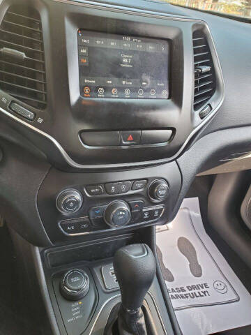 2019 Jeep Cherokee Latitude