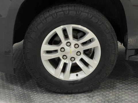 2017 Chevrolet Suburban LT