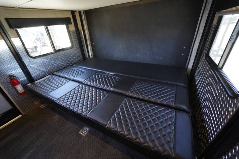 2017 Cruiser RV Stryker 3010