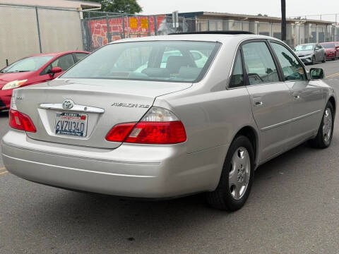 2004 Toyota Avalon XLS