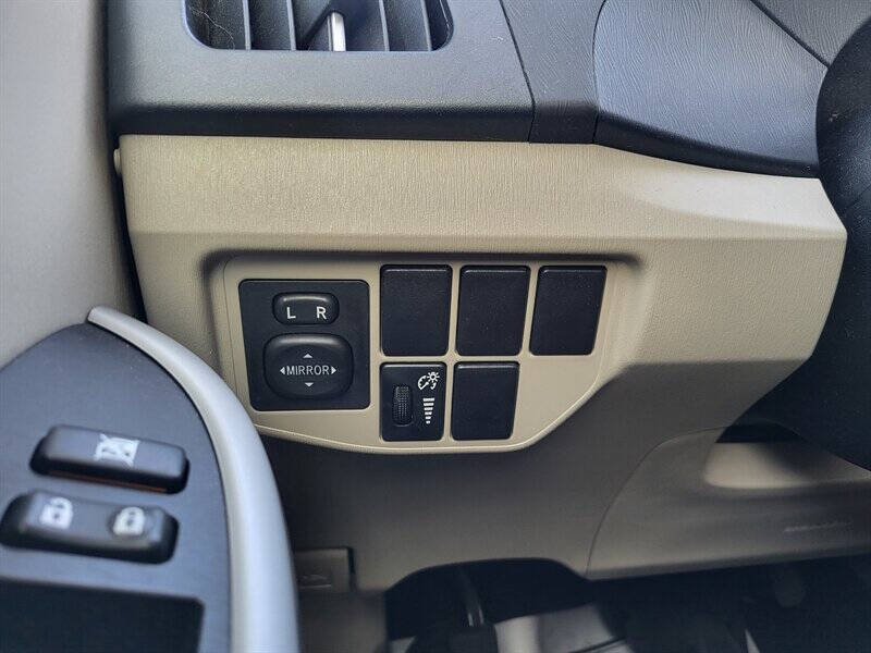 2012 Toyota Prius Two