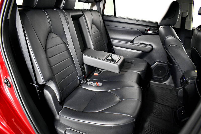 2020 Toyota Highlander Hybrid XLE