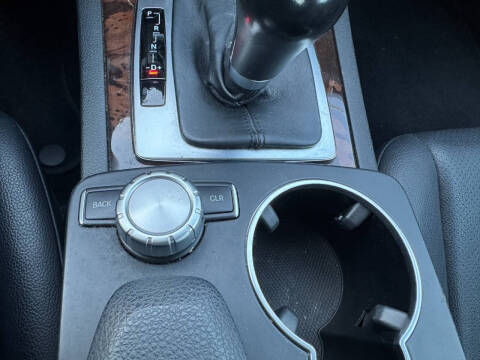 2012 Mercedes-Benz C-Class C 300 Luxury 4MATIC