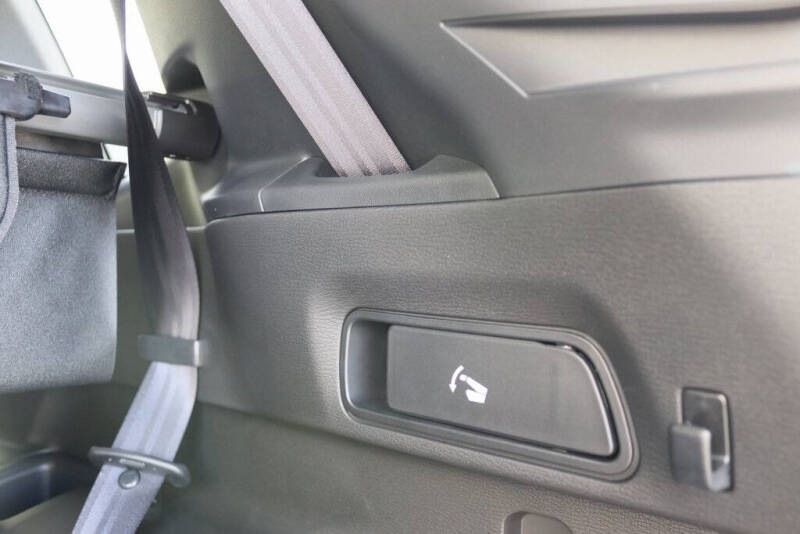 2025 Mitsubishi Outlander ES