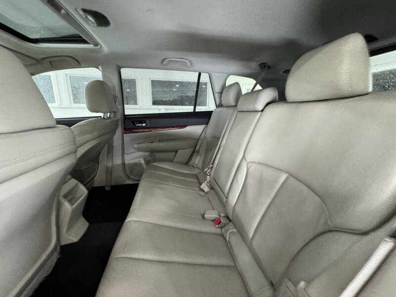 2011 Subaru Outback 2.5i Limited