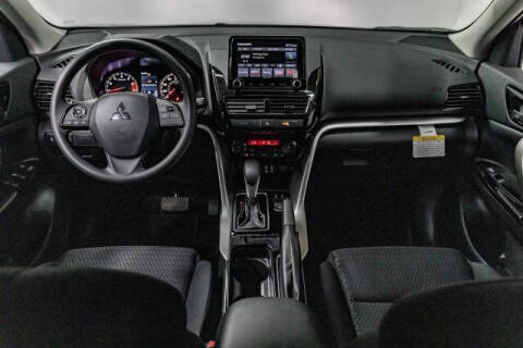 2025 Mitsubishi Eclipse Cross LE