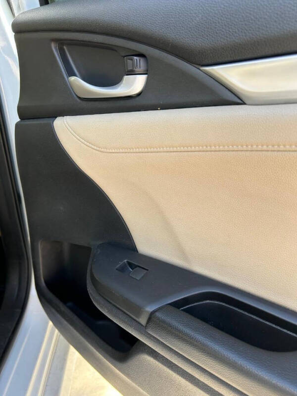 2019 Honda Civic Touring