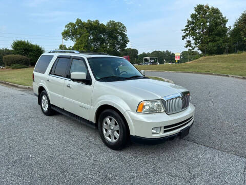 2005 Lincoln Navigator for sale at First Auto Sales in Winder GA