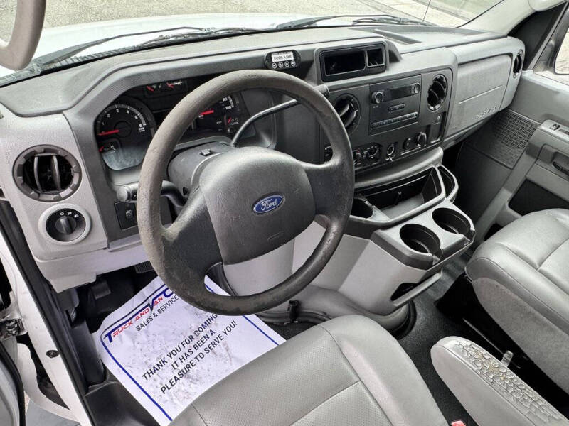 2013 Ford E-Series E-150