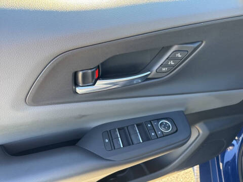 2024 Toyota Prius LE