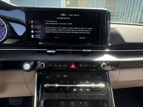 2024 Kia Carnival EX