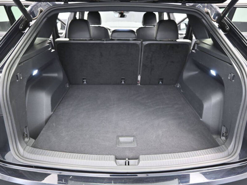 2024 Volkswagen Atlas Cross Sport SE 4Motion