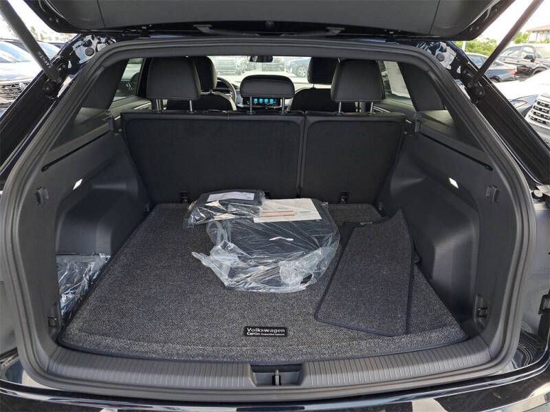 2026 Volkswagen Atlas Cross Sport SE