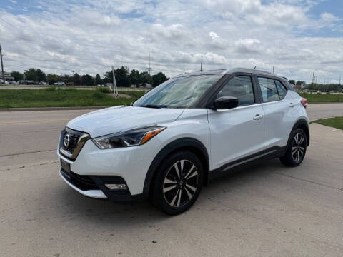 2019 Nissan Kicks SR