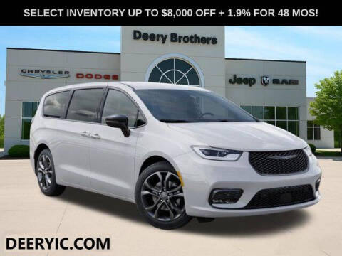 2026 Chrysler Pacifica Select