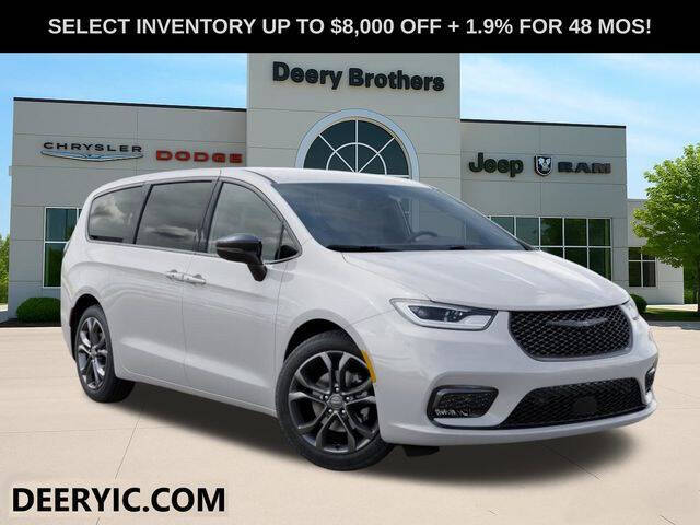 2026 Chrysler Pacifica Select