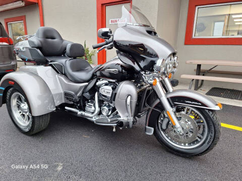 2017 Harley-Davidson TRI-GLIDE ULTRA for sale at Richardson Sales, Service & Powersports in Highland IN