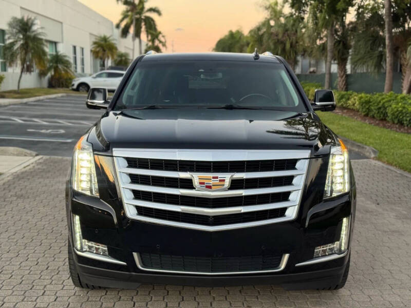 2017 Cadillac Escalade ESV Luxury
