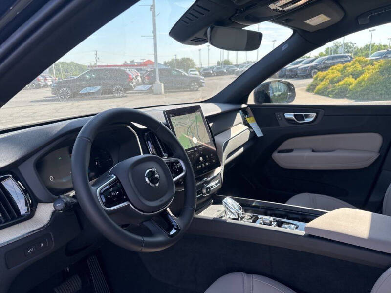 2026 Volvo XC60 T8 Plus