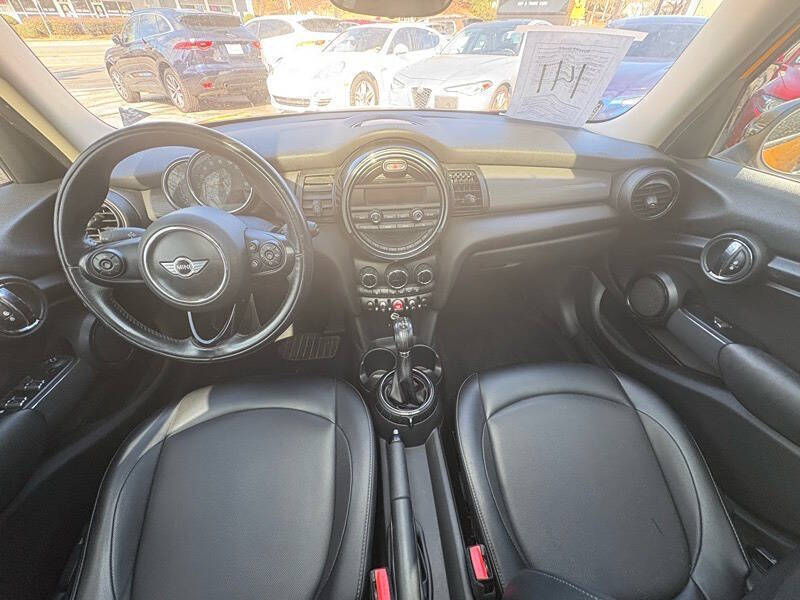 2016 MINI Hardtop 4 Door Cooper