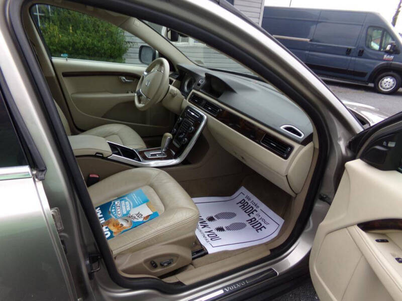 2012 Volvo XC70 T6