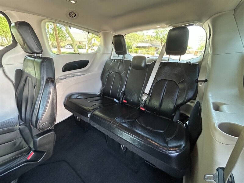 2020 Chrysler Pacifica Touring L