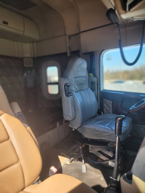 2013 Freightliner SD122 CORONADO