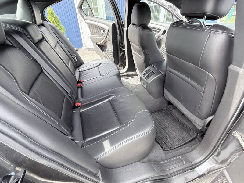 2019 Ford Taurus SEL