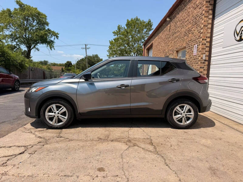 2023 Nissan Kicks S