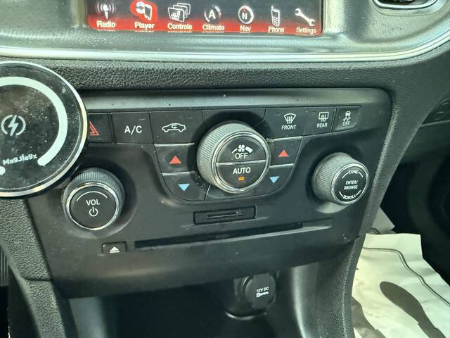 2014 Dodge Charger SXT Plus