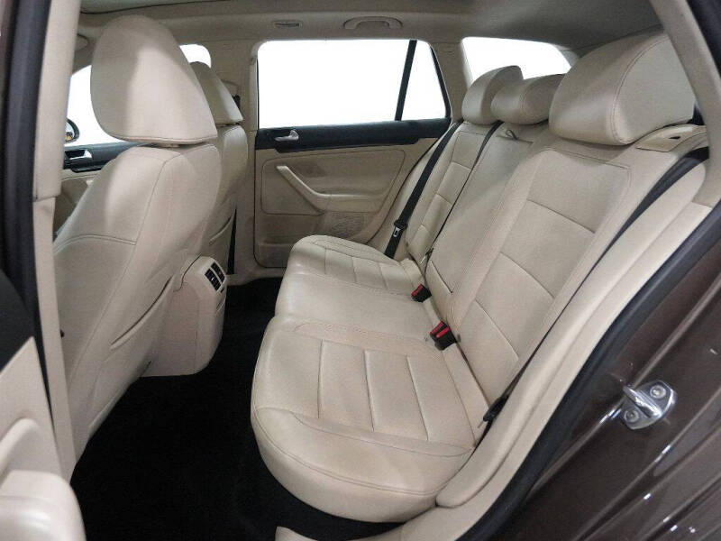 2011 Volkswagen Jetta SportWagen TDI