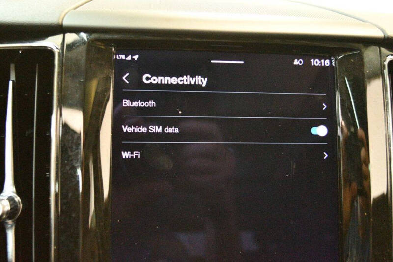 2022 Volvo XC60 B5 Momentum