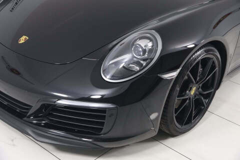 2019 Porsche 911 Carrera