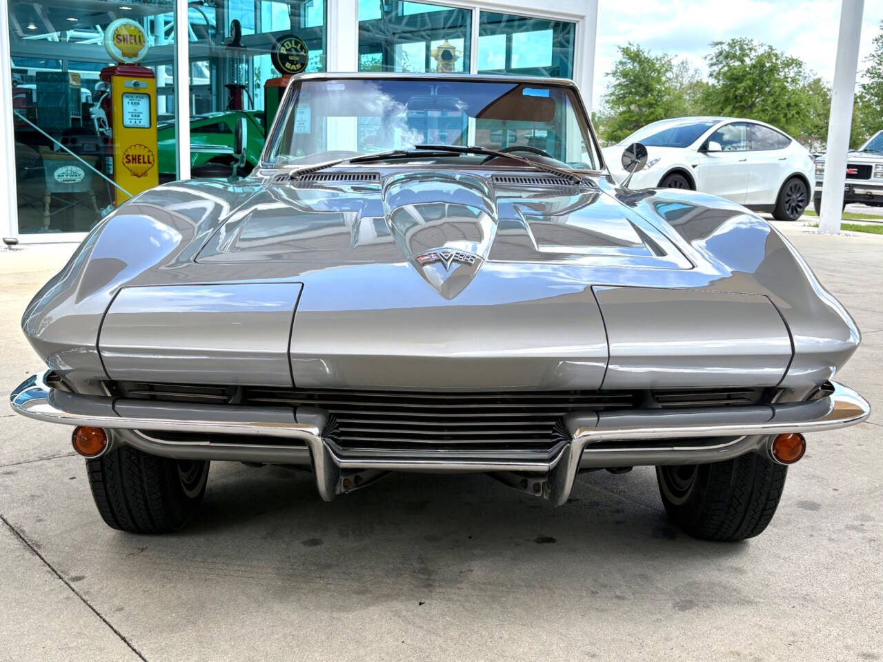 1964 Chevrolet Corvette 2