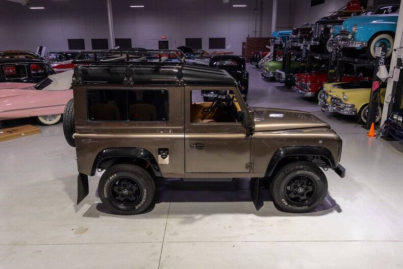 1987 Land Rover Defender