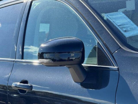 2025 Volvo XC60 T8 Plus Dark Theme