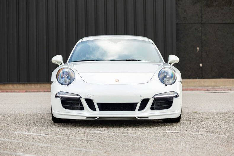 2015 Porsche 911