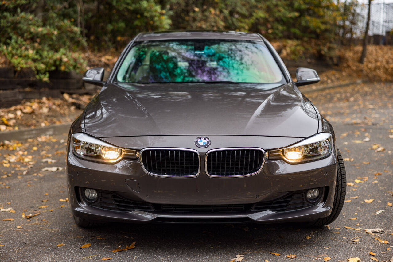 2015 BMW 3 Series 2