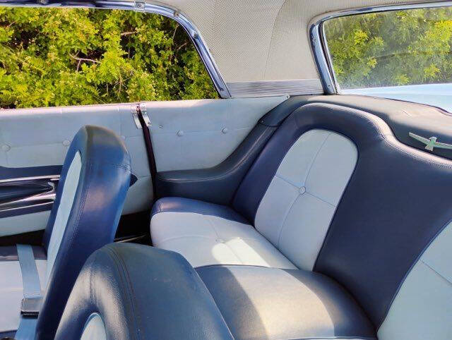 1960 Ford Thunderbird