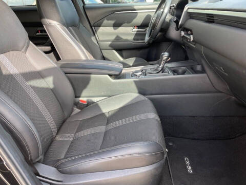 2025 Mazda CX-50 2.5 S Preferred
