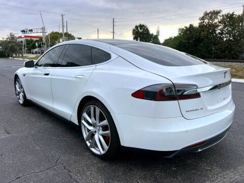 2013 Tesla Model S Performance