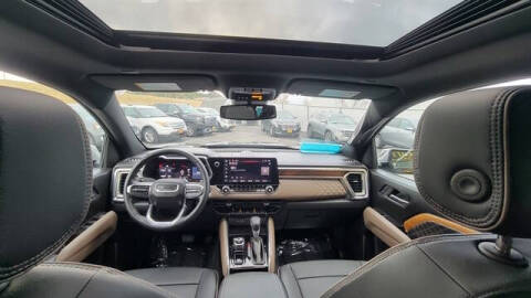 2024 GMC Canyon Denali