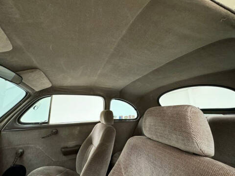 1948 Ford Super Deluxe