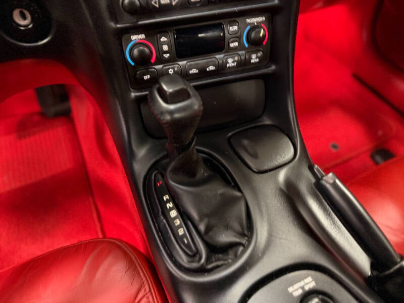 2004 Chevrolet Corvette