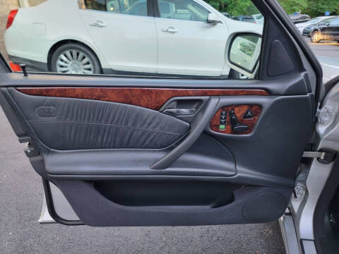 2001 Mercedes-Benz E-Class E 320 4MATIC