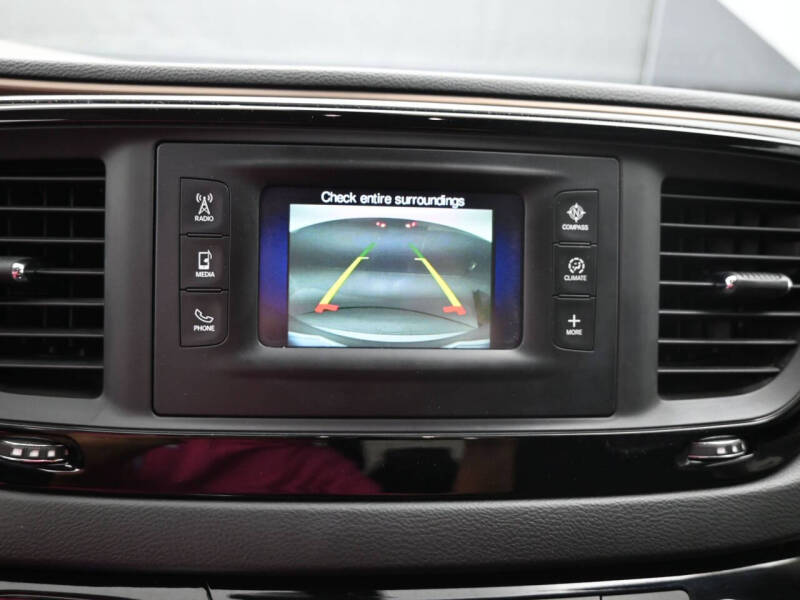 2017 Chrysler Pacifica LX